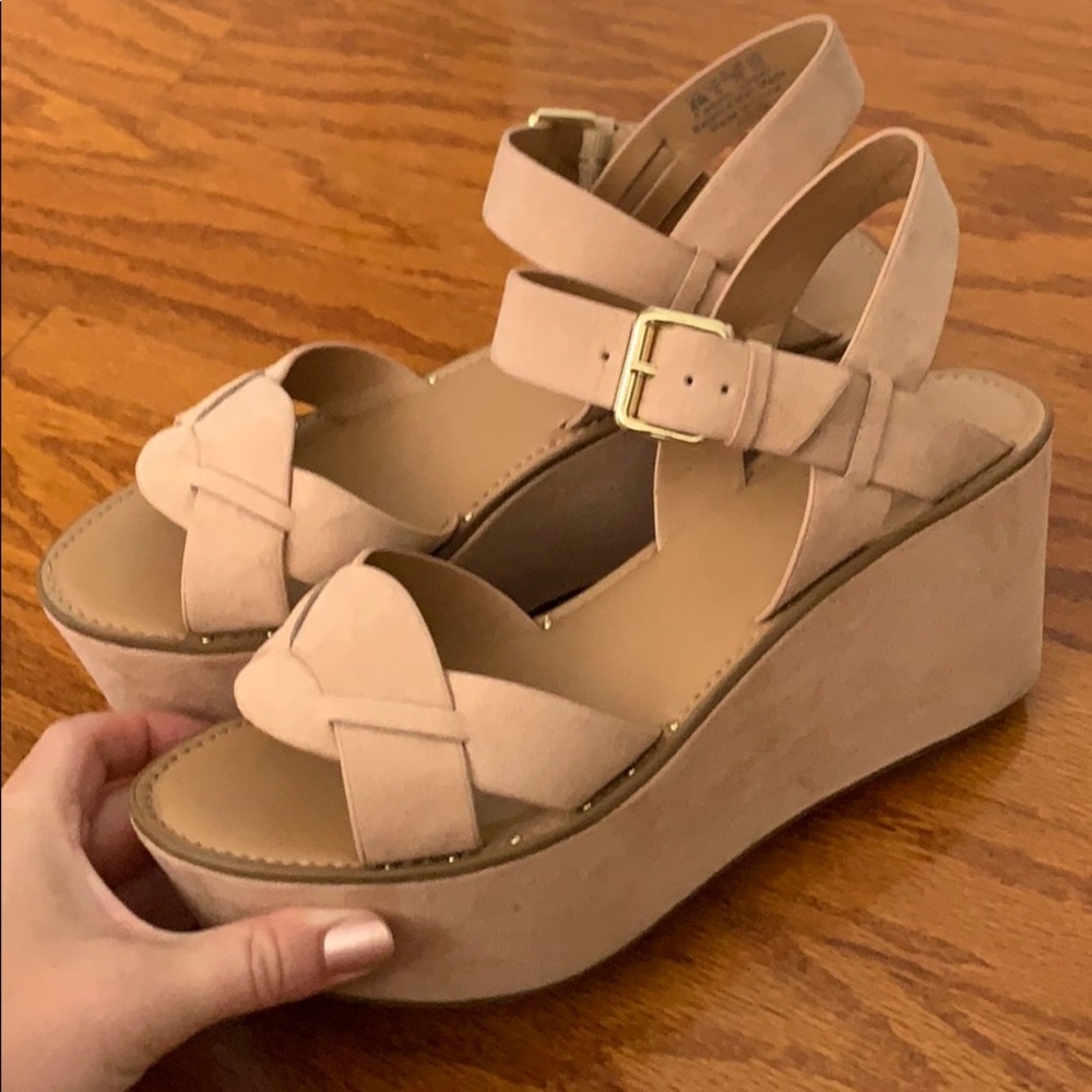 Sandy Nude Pink Franco Sarto Wedge